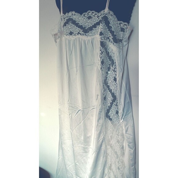 Lorraine Full Slip  Gown Size Large Off White Lace Trim Nylon 45" long  Slit USA - Picture 3 of 16